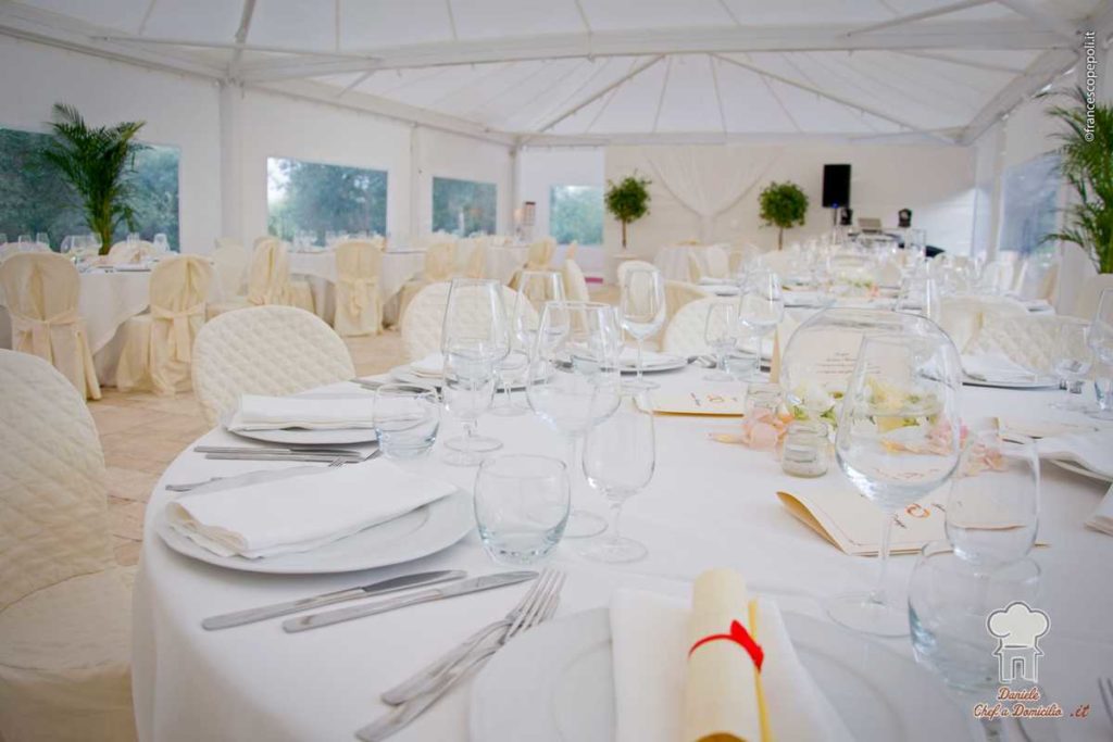 Catering di Matrimonio nei trulli con piscina in Puglia